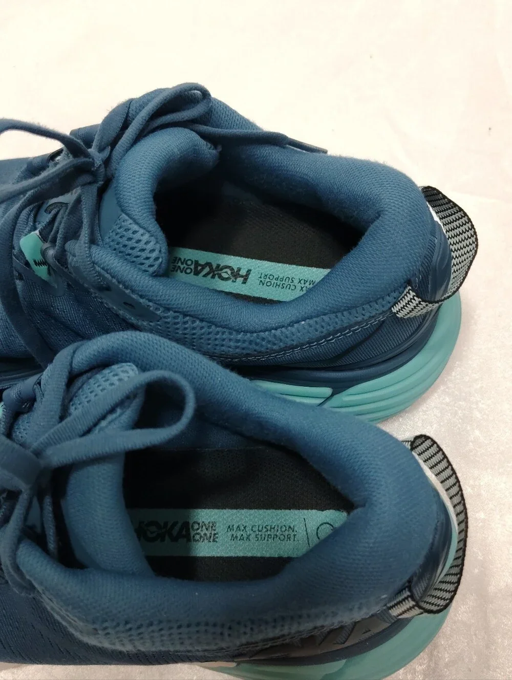 Hoka One One hoka one